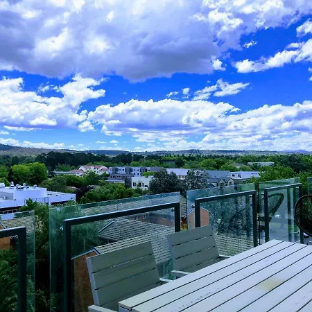 Staying Places - The Avenue Canberra Exterior photo